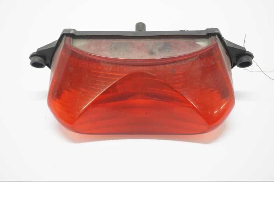 Baksidan på Baklampa från en Honda VTR 1000 F -2005 motorcykel.