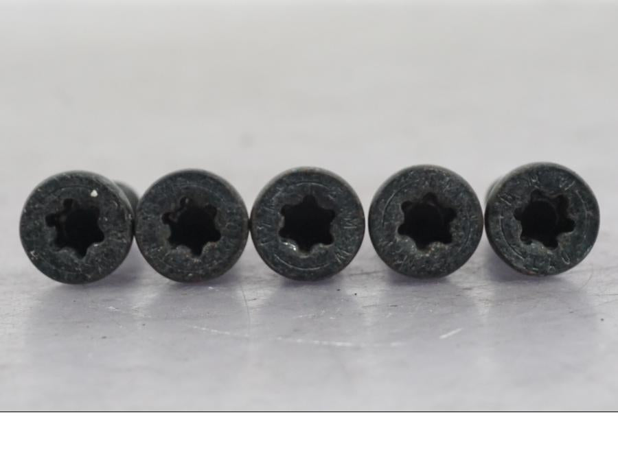 Baksidan på Skruv / Mutter etc från en BMW K 1600 GTL -2015 motorcykel.