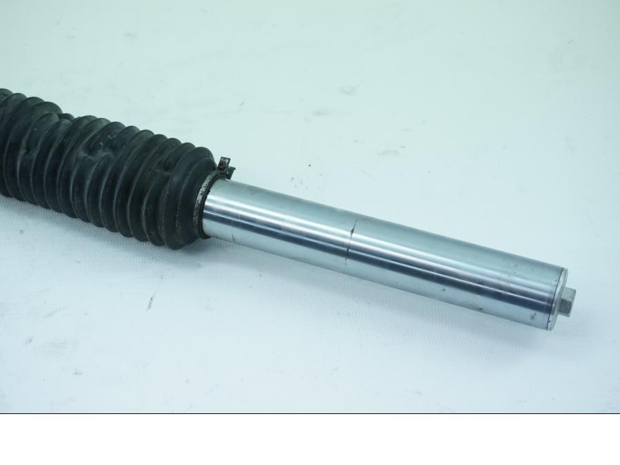 Höger sida på Gaffelben från en Honda XL 600 V -1994 motorcykel.