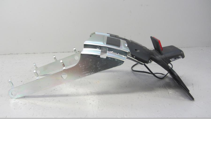 Höger sida på Skylthållare från en H-D FLSS Softail Slim -2016 motorcykel.