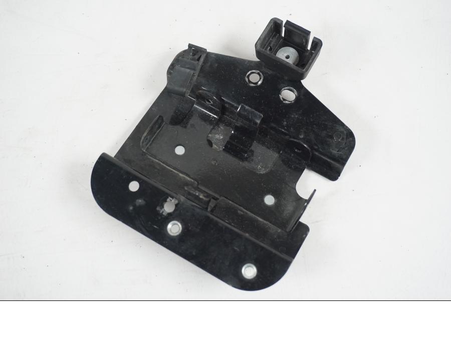 Snett uppifrån på Larm från en H-D Softail Standard FXST -2001 motorcykel.