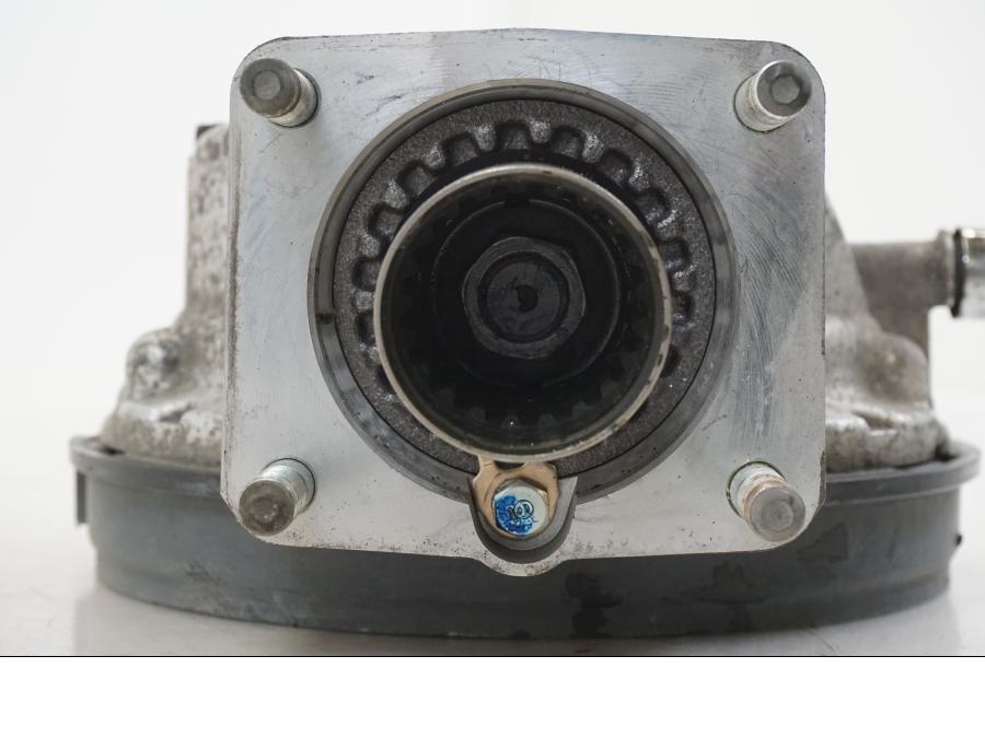 Extrabild1 på Slutväxel från en Honda ST 1300 -2002 motorcykel.