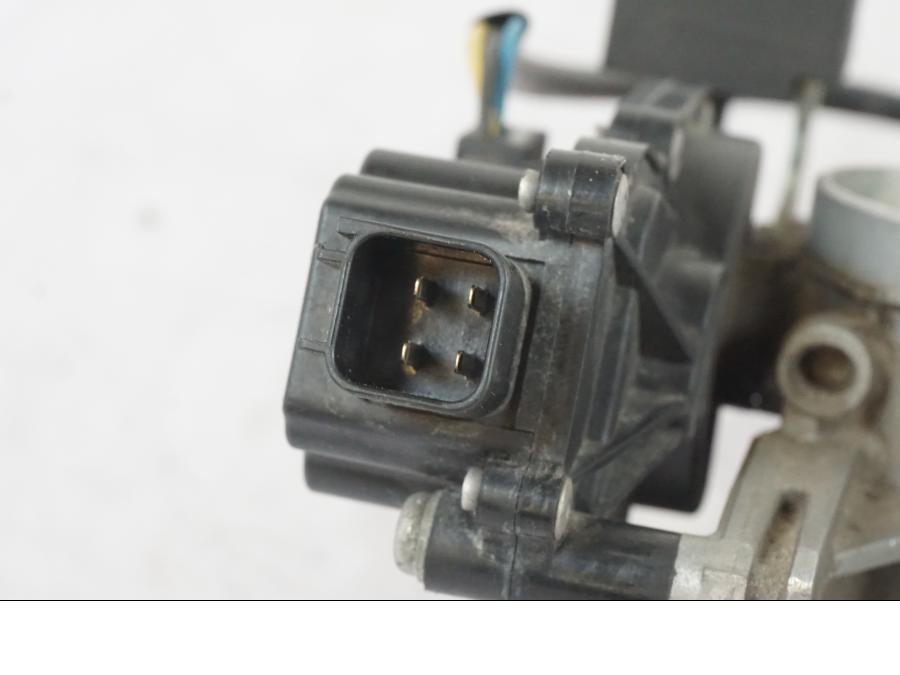 Extrabild5 på Spjällhus från en Suzuki GSX-R 750 -2007 motorcykel.