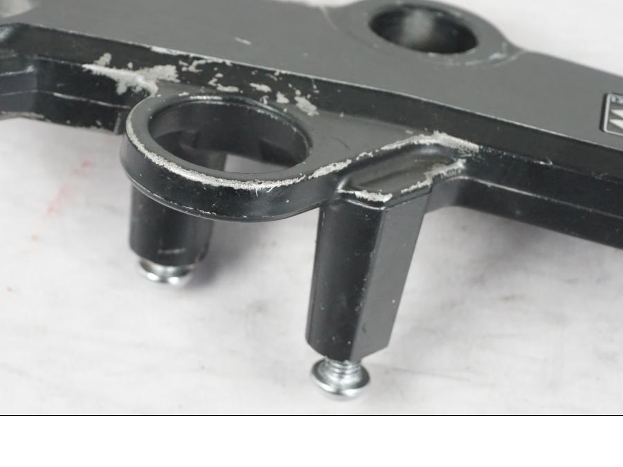 Extrabild2 på Gaffelkrona från en Suzuki GSX-R 600 -2001 motorcykel.