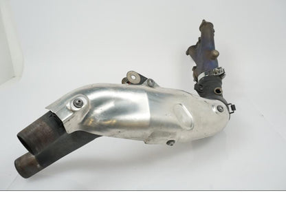 Baksidan på Grenrör från en Yamaha YZF 1000 R1 -2007 motorcykel.