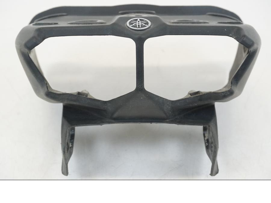 Baksidan på Blinkersfäste från en Yamaha XT 1200 A -2010 motorcykel.