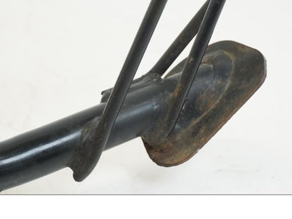 Snett uppifrån på Sidostöd från en BMW F 650 CS -2003 motorcykel.