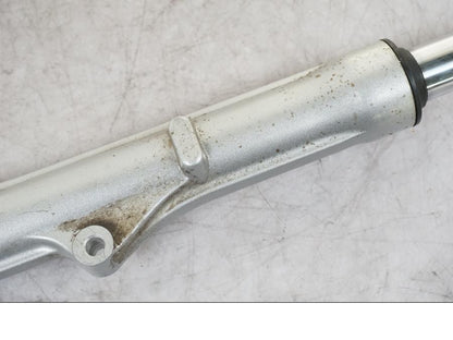 Extrabild2 på Gaffelben från en Honda ANF 125 -2009 motorcykel.