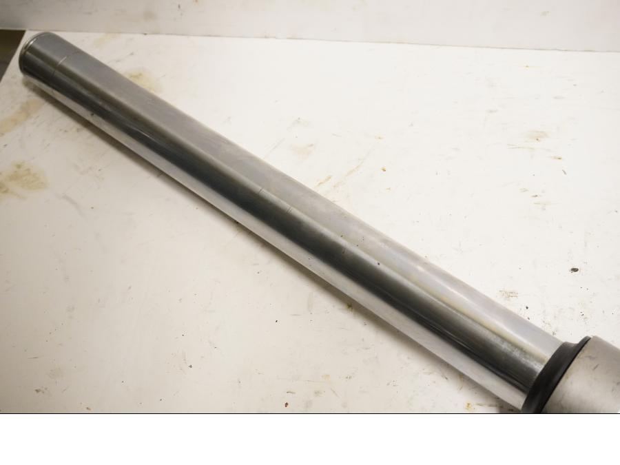 Höger sida på Gaffelben från en Honda VFR 750 -1990 motorcykel.