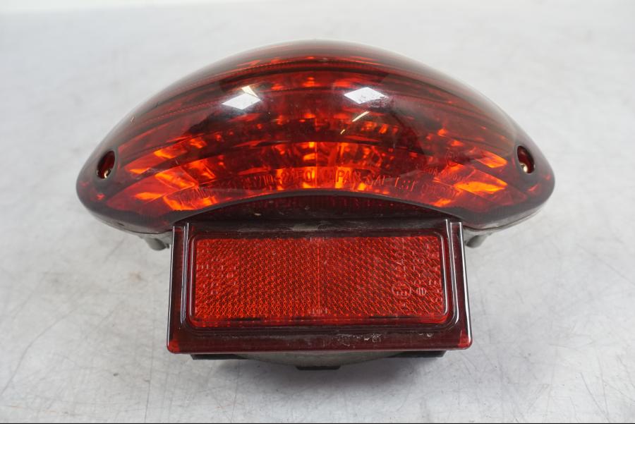 Snett uppifrån på Baklampa från en Suzuki GSX 1300 RX -1999 motorcykel.