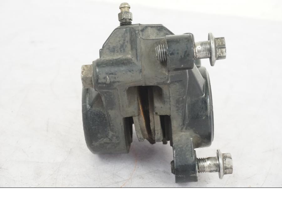 Höger sida på Bromsok från en Yamaha XVS 1100 -2000 motorcykel.