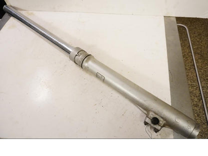 Framsidan på Gaffelben från en Yamaha XT 600 -1990 motorcykel.