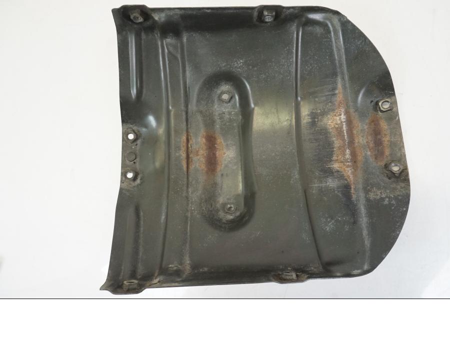 Höger sida på Undertail från en Yamaha XV 1700 -2004 motorcykel.