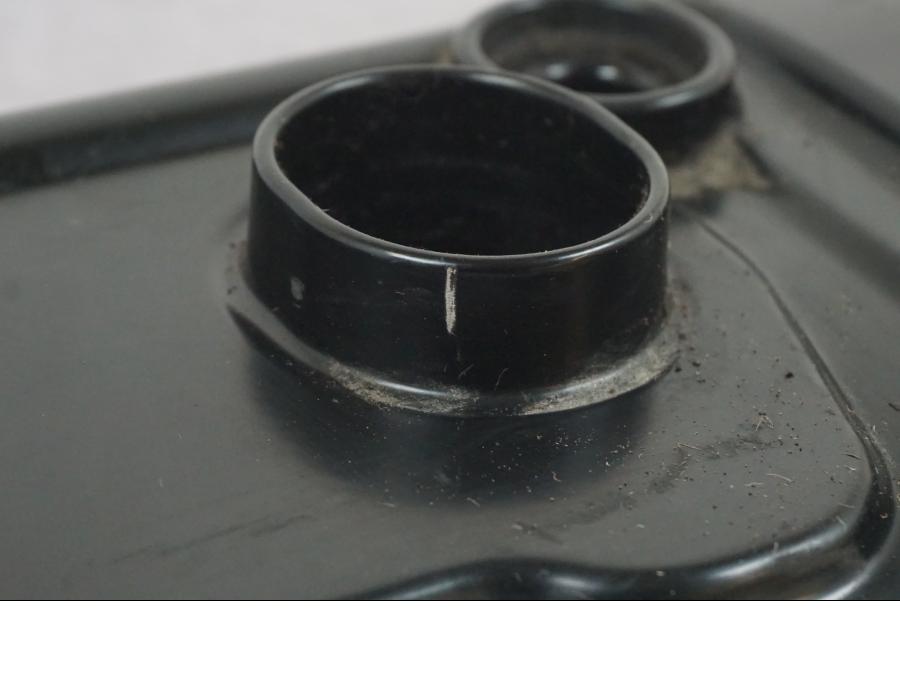 Baksidan på Ventilkåpa från en BMW F 750 GS -2020 motorcykel.