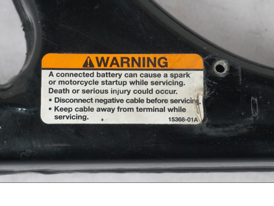 Baksidan på Sving från en H-D Sportster 883 XL -2007 motorcykel.