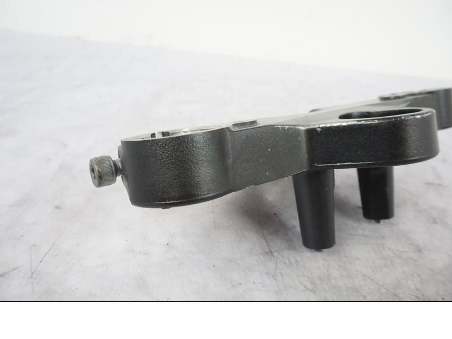 Höger sida på Gaffelkrona från en Yamaha YZF-R 125 -2008 motorcykel.