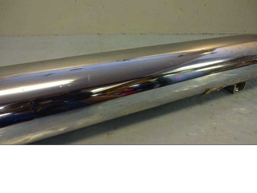 Höger sida på Ljuddämpare från en Indian Indian Chief Vintage -2017 motorcykel.