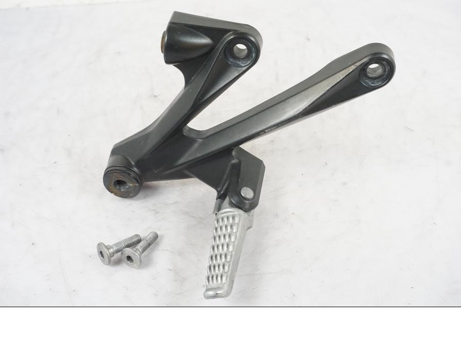 Framsidan på Fotpinne från en Kawasaki ZZ-R 1400 -2009 motorcykel.