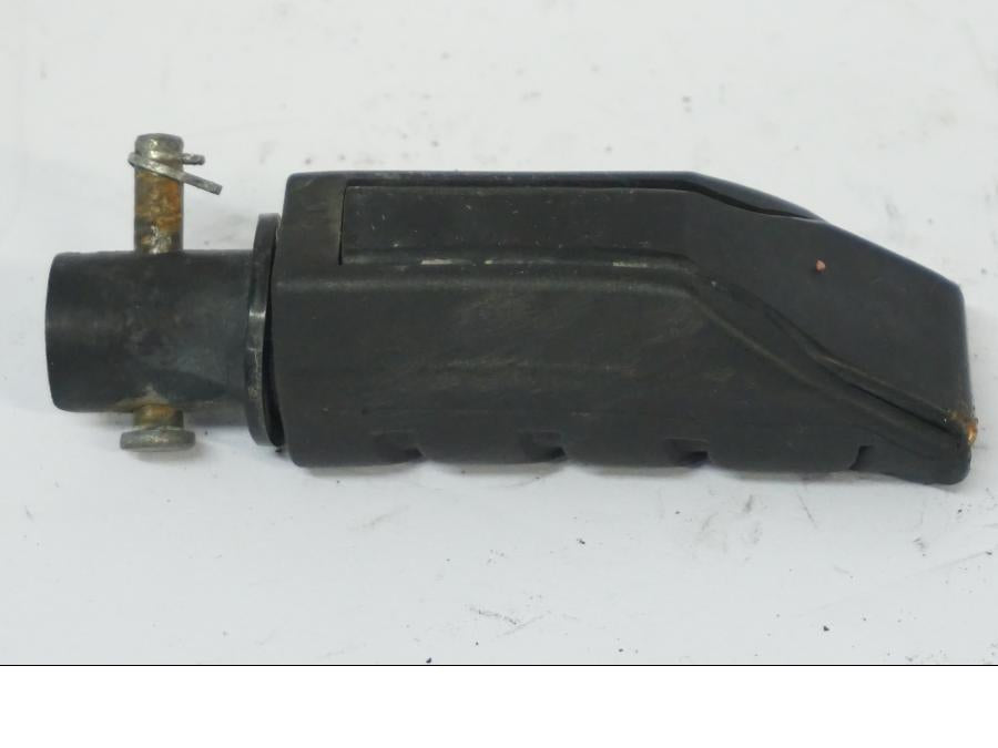 Höger sida på Fotpinne från en Honda CB 500 X -2015 motorcykel.