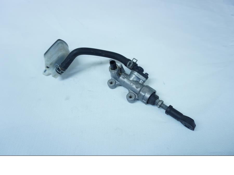 Framsidan på Bromshuvudcylinder från en Suzuki GSX-R 1000 -2008 motorcykel.