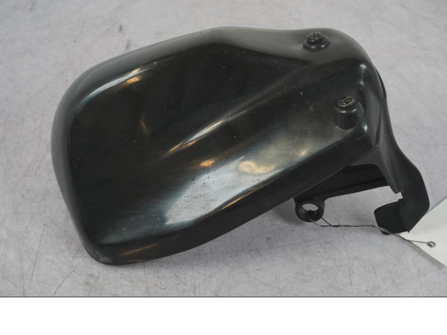 Framsidan på Handskydd från en BMW R 1100 GS -1998 motorcykel.