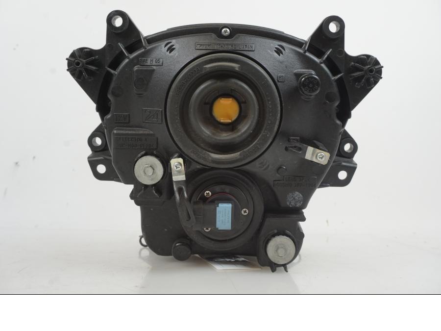 Snett uppifrån på Strålkastare från en Suzuki GSX-R 1000 -2007 motorcykel.