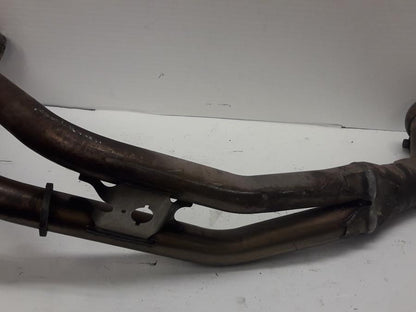 Höger sida på Grenrör från en BMW F 800 ST -2010 motorcykel.