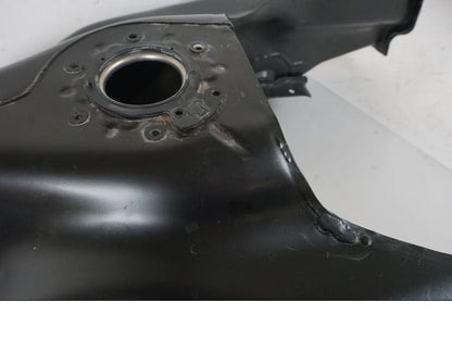 Vänster sida på Bensintank från en BMW F 750 GS -2019 motorcykel.