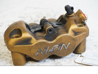 Framsidan på Bromsok från en Triumph Street Triple R -2009 motorcykel.