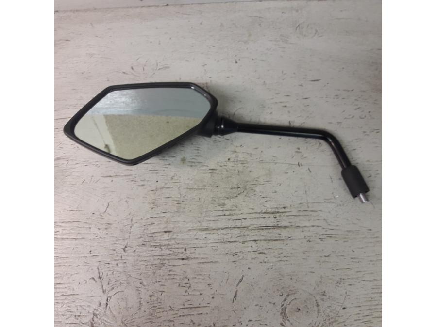 Framsidan på Backspegel från en Kawasaki Versys 1000 -2019 motorcykel.