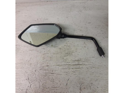 Framsidan på Backspegel från en Kawasaki Versys 1000 -2019 motorcykel.