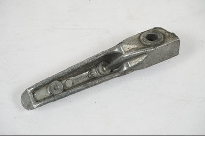 Höger sida på Fotpinne från en Aprilia RS 125 -2000 motorcykel.