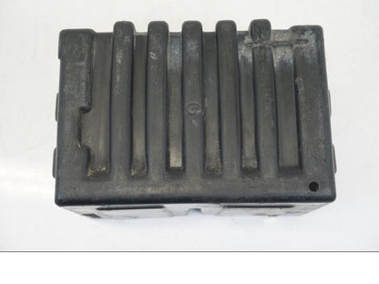 Extrabild2 på Batterihållare från en Honda CB 750 -2002 motorcykel.