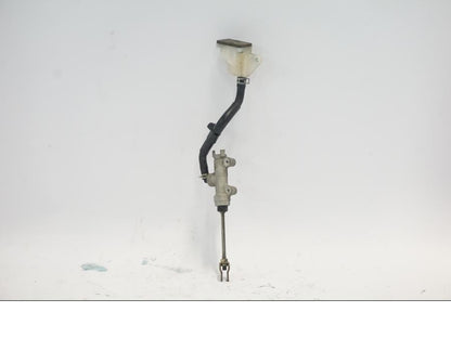 Framsidan på Bromshuvudcylinder från en Suzuki DL 1000 -2003 motorcykel.