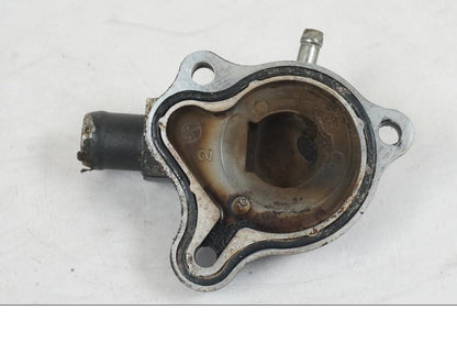 Höger sida på Vattenpump från en Honda CBR 125 R -2006 motorcykel.