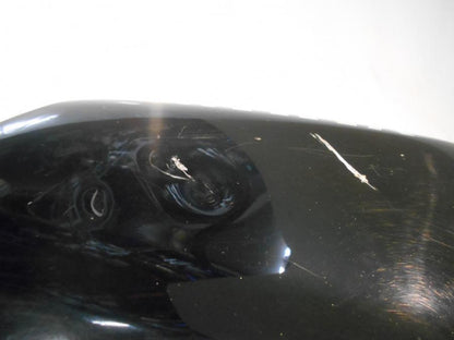 Snett uppifrån på Bensintank från en Yamaha FZS 1000 -2002 motorcykel.