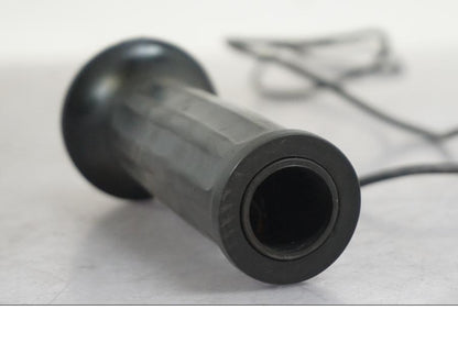 Vänster sida på Värmehandtag från en Triumph Tiger -2009 motorcykel.