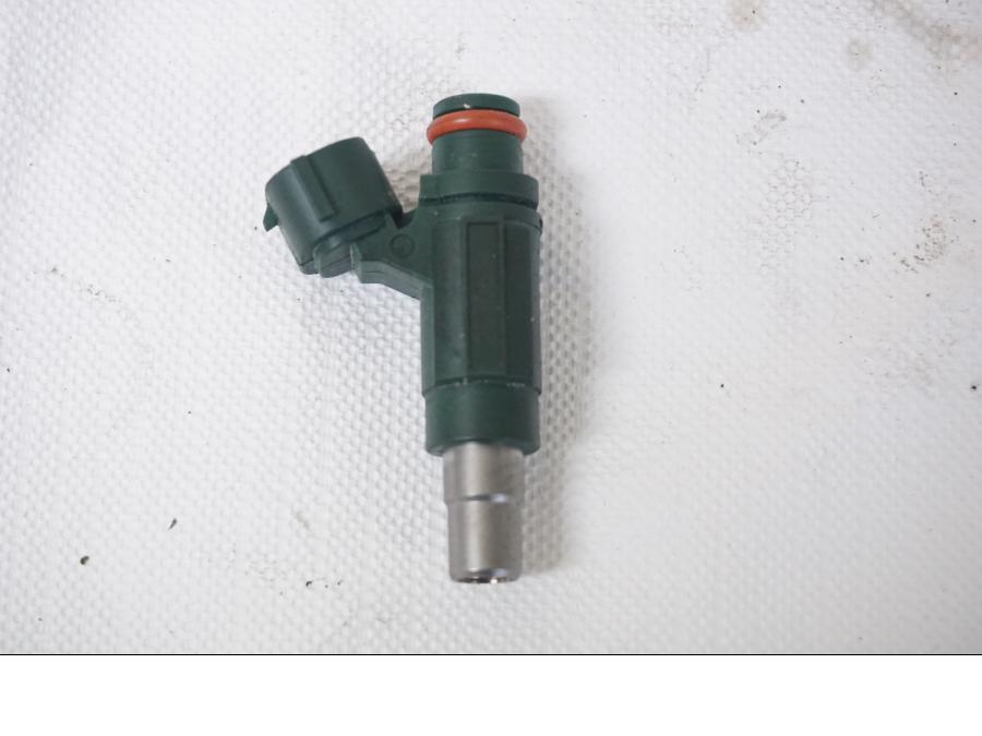 Framsidan på Spridare från en Kawasaki ER-6N -2006 motorcykel.