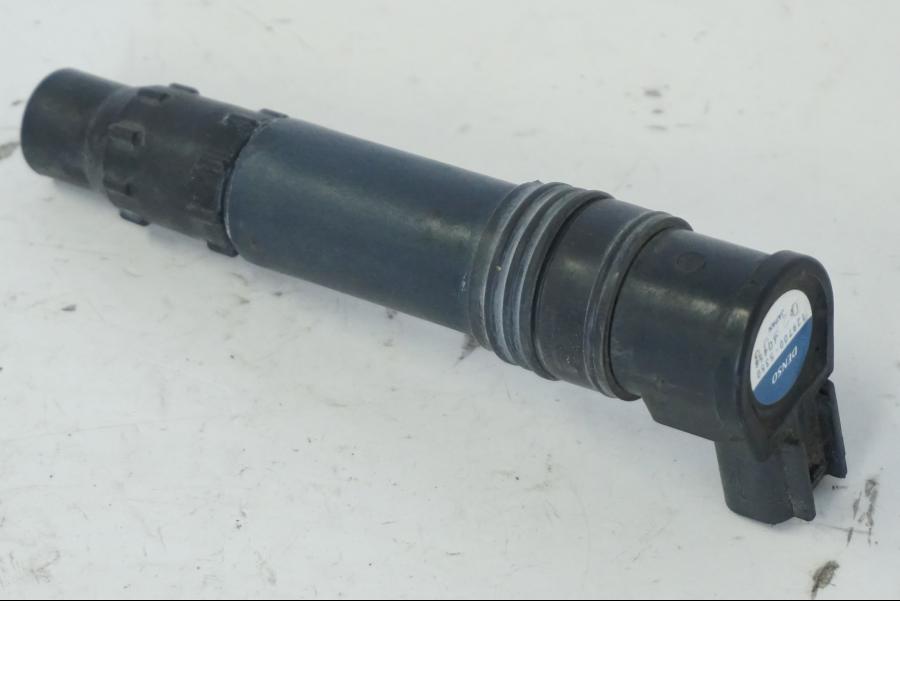 Baksidan på Tändspole från en Kawasaki ER-6N -2012 motorcykel.