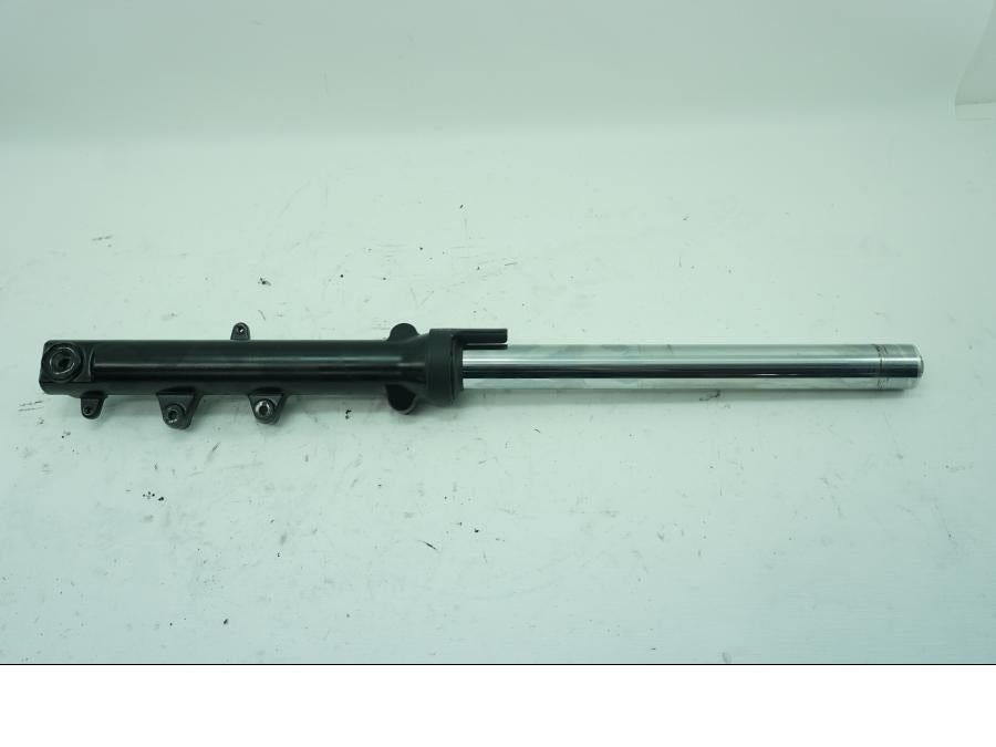 Framsidan på Gaffelben från en Triumph Bonneville -2001 motorcykel.