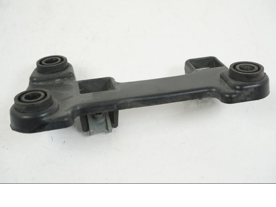 Snett uppifrån på Instrumentpanelsfäste från en Aprilia RS 125 -2008 motorcykel.