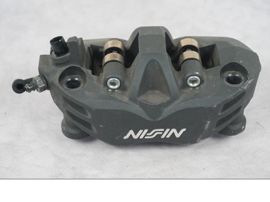 Framsidan på Bromsok från en Kawasaki GTR 1400 -2008 motorcykel.