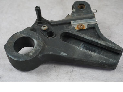 Snett uppifrån på Bromsoksfäste från en BMW S 1000 RR -2010 motorcykel.