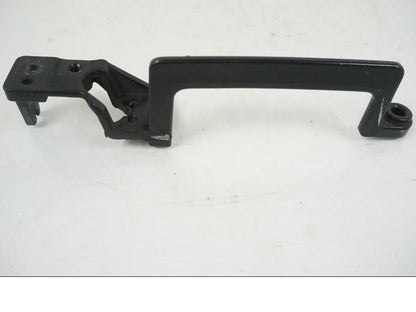 Baksidan på Passagerarhandtag från en Kawasaki ZZR 1100 -1994 motorcykel.