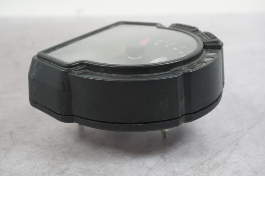 Extrabild4 på Instrumentpanel från en Buell 1125 R -2008 motorcykel.