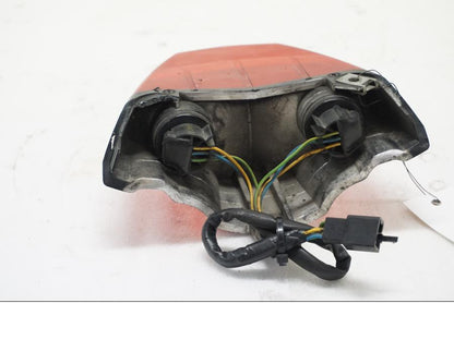 Baksidan på Baklampa från en Aprilia SL 750 Shiver -2008 motorcykel.