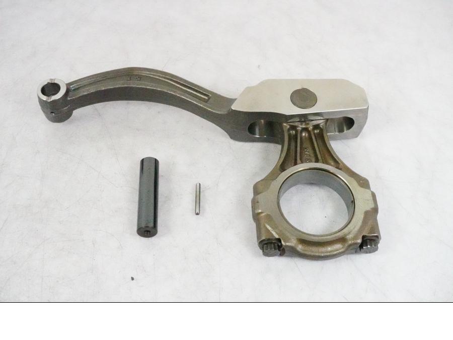 Framsidan på Motordelar från en BMW F 800 GS -2009 motorcykel.