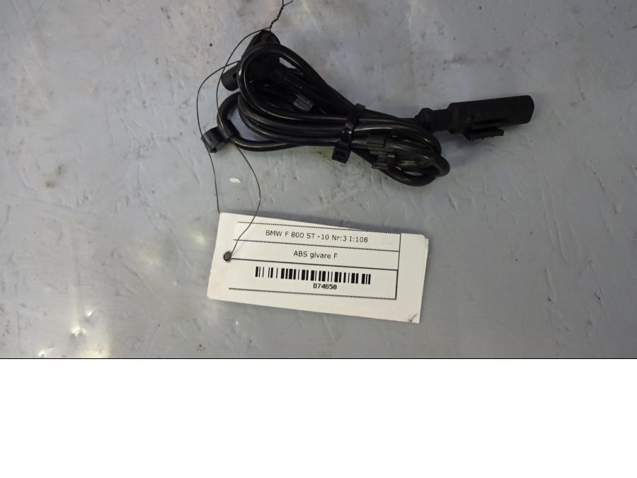 Framsidan på ABS givare från en BMW F 800 ST -2010 motorcykel.