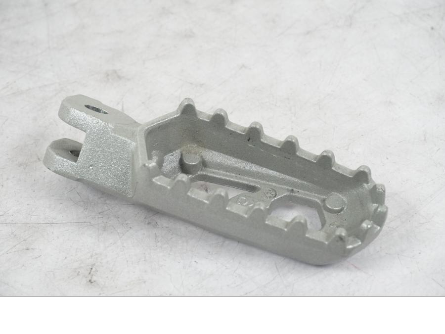 Framsidan på Fotpinne från en Ducati Multistrada 1158 V4 -2023 motorcykel.