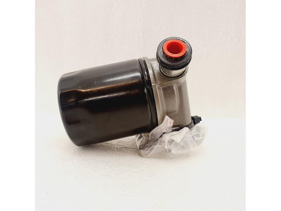 Framsidan på Oljefilter från en H-D V-Rod 1130 -2005 motorcykel.